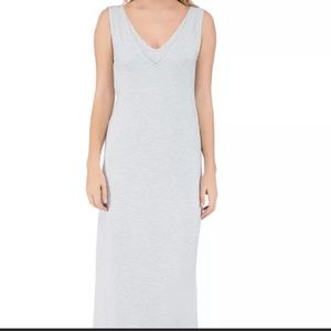Bobeau 'Ansel' V-neck tie back maxi dress